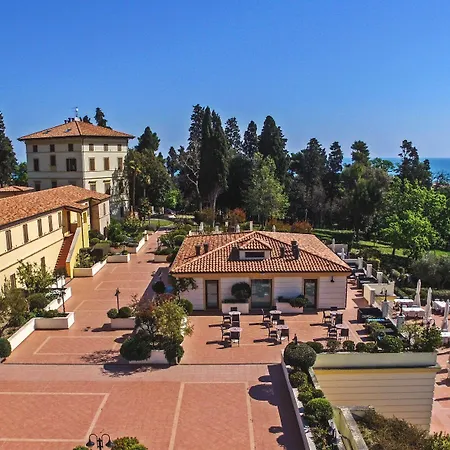 Hotel L'antico Uliveto 4*